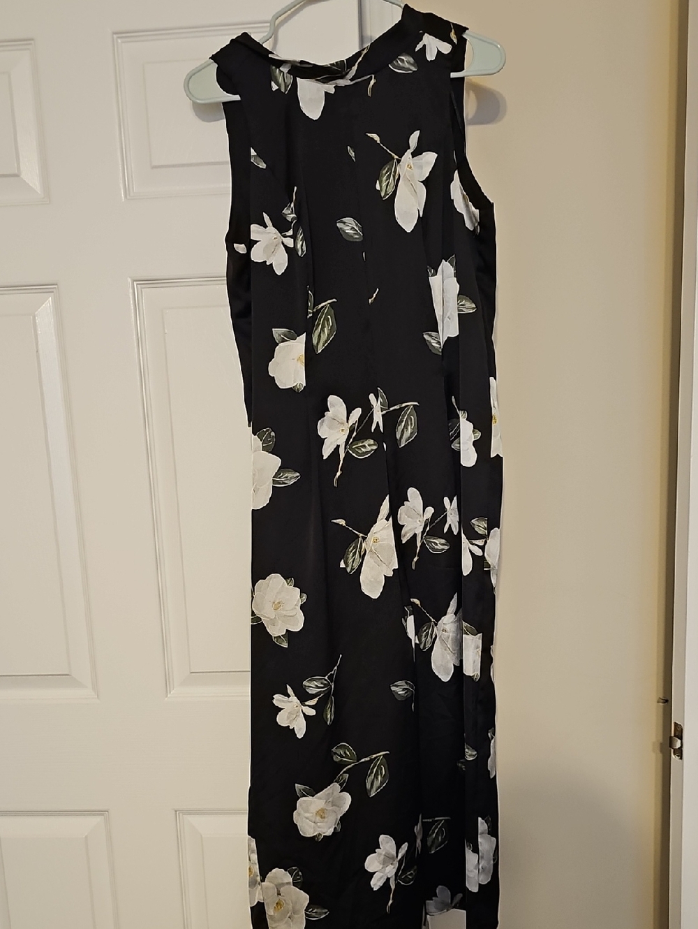 Signature by Robbie Bee Black Floral Jumpsuit with White Flowers